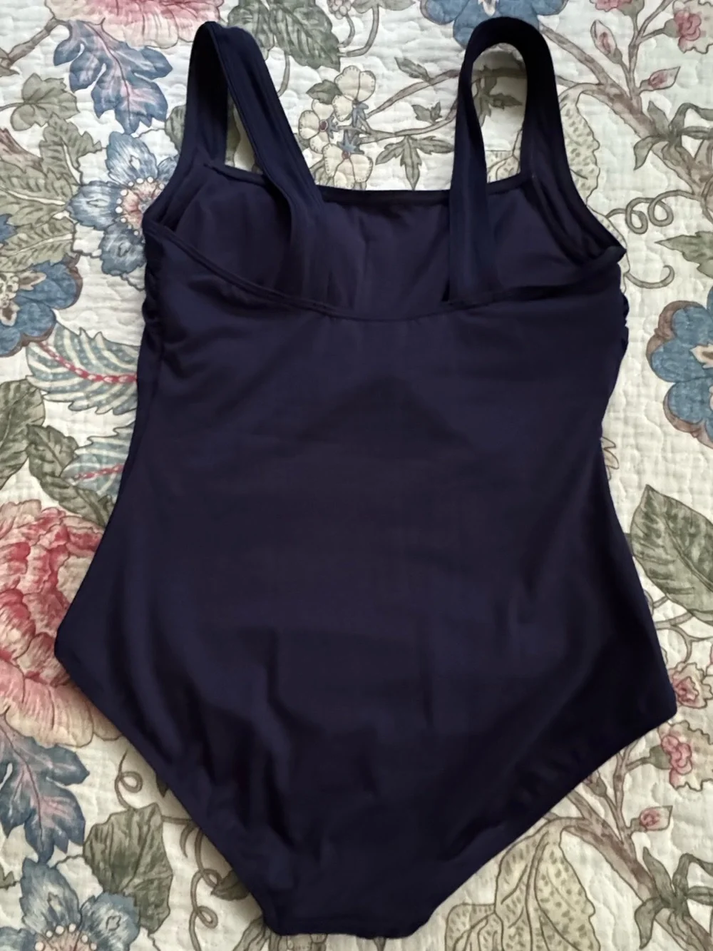 TYR Women’s Navy Blue One-Piece Swimsuit